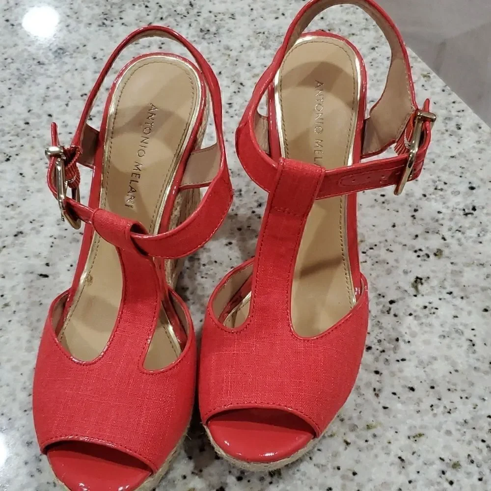 Antonio Melani womans cork wedge, size 9, nwot